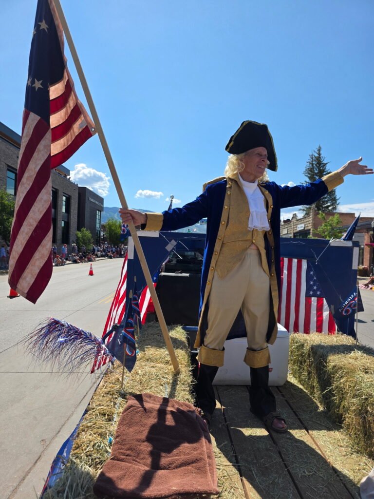 Ted Frost as George Washington